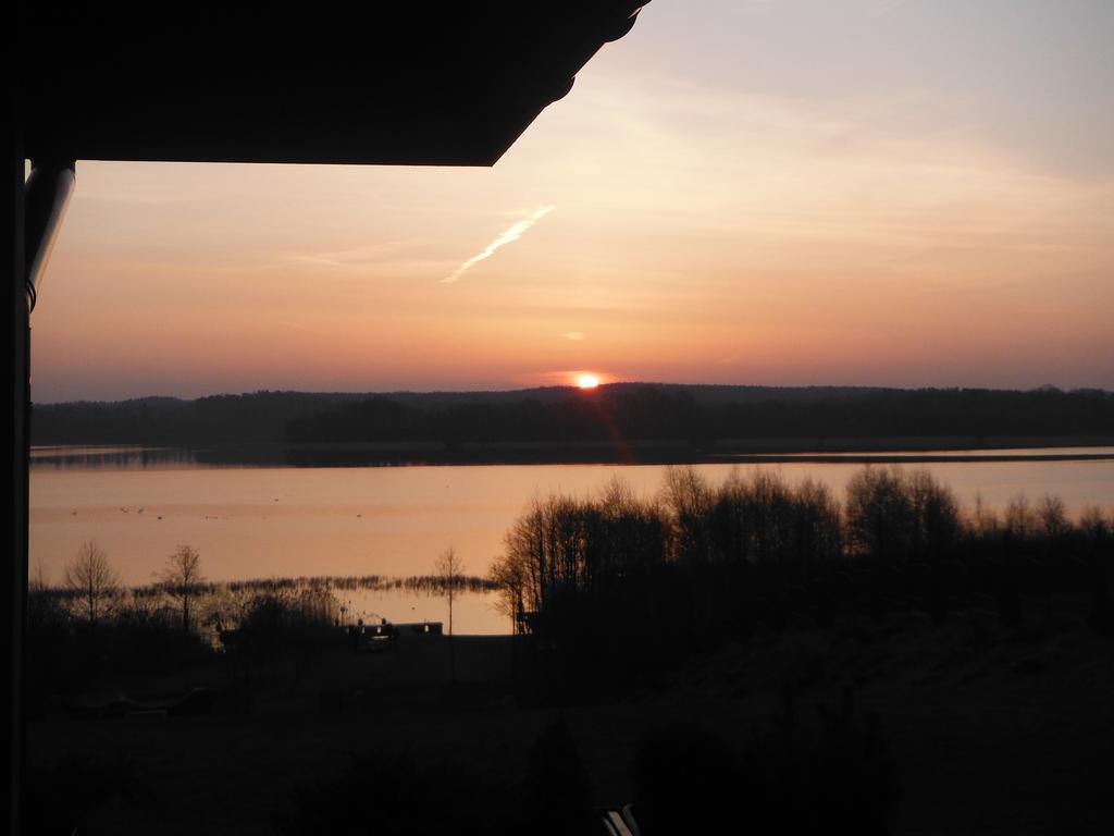 Willa Dabrowa Dąbrówno Esterno foto