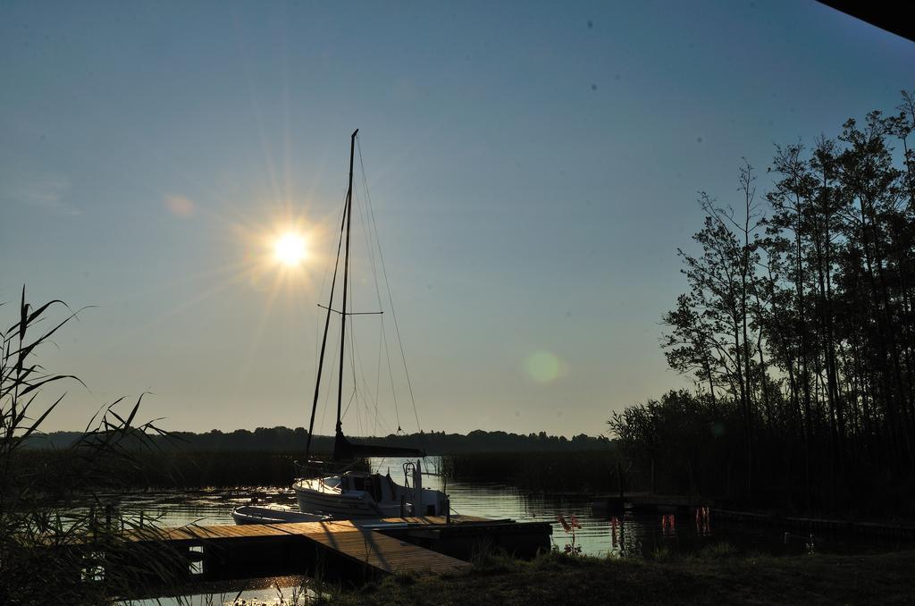 Willa Dabrowa Dąbrówno Esterno foto